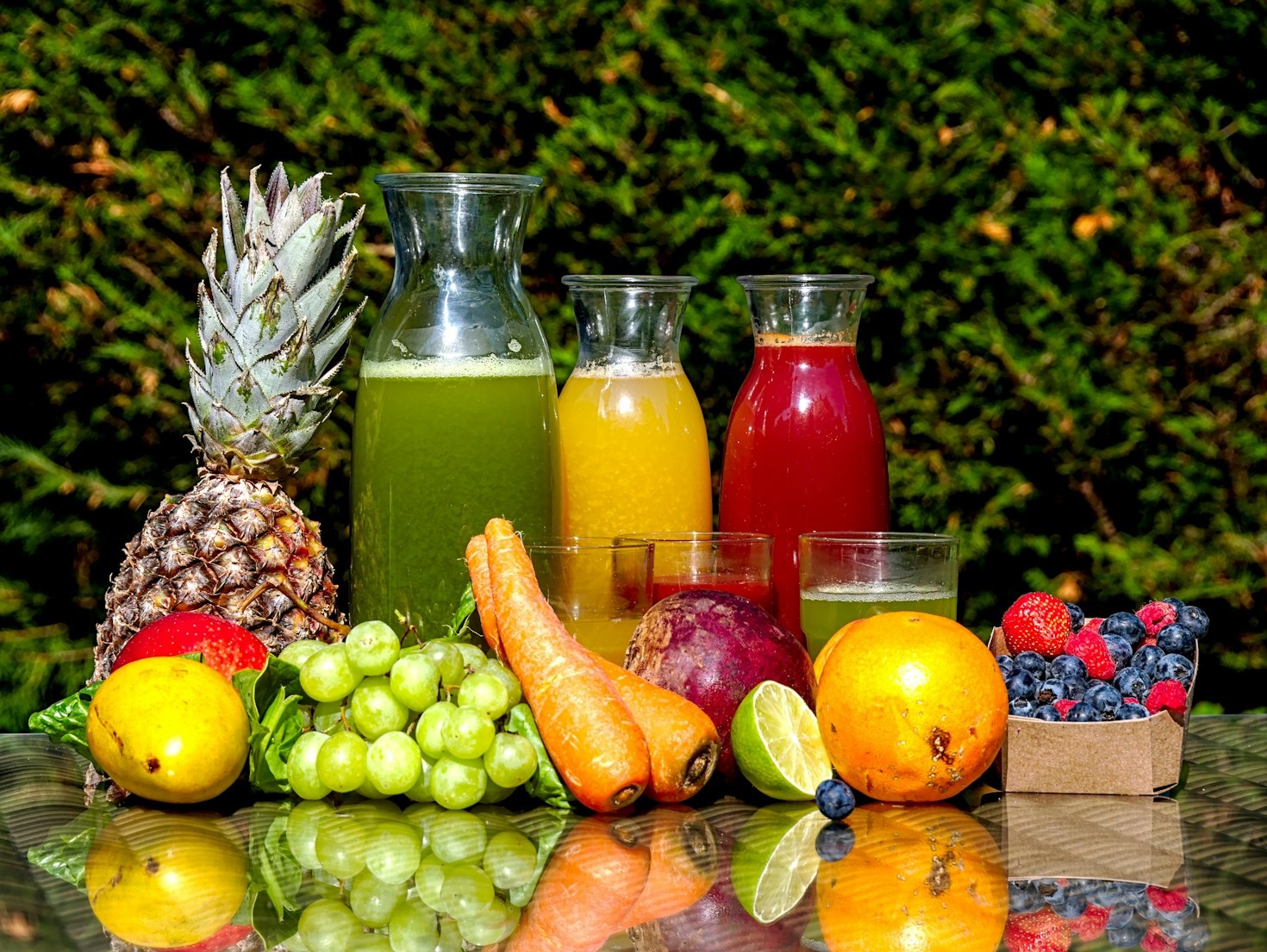 The Health Benefits of Drinking Fresh Juices